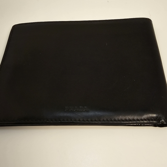Prada Black Leather Wallet - Mens - Picture 5 of 14